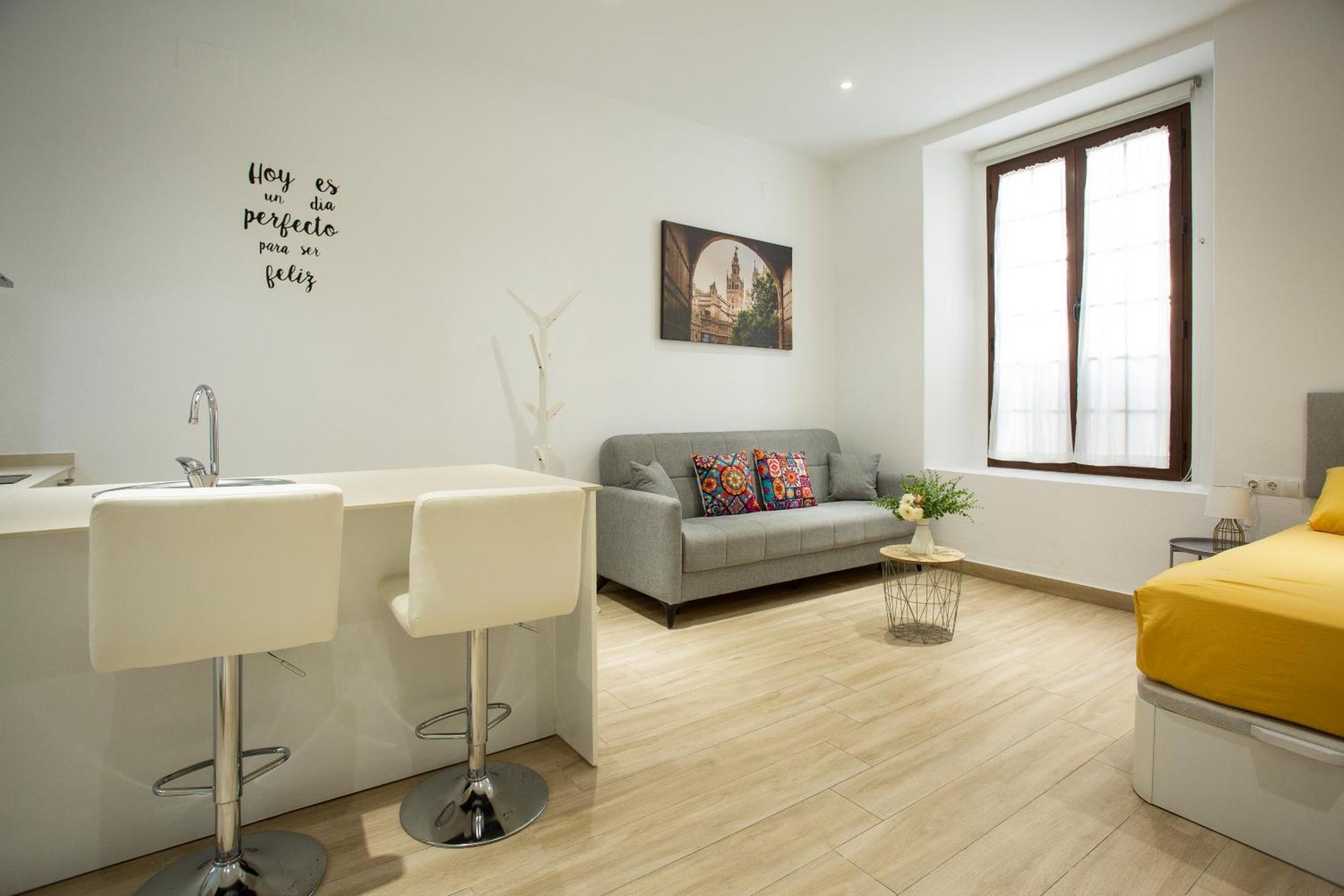 Wish Suite Cervantes Севилья Экстерьер фото