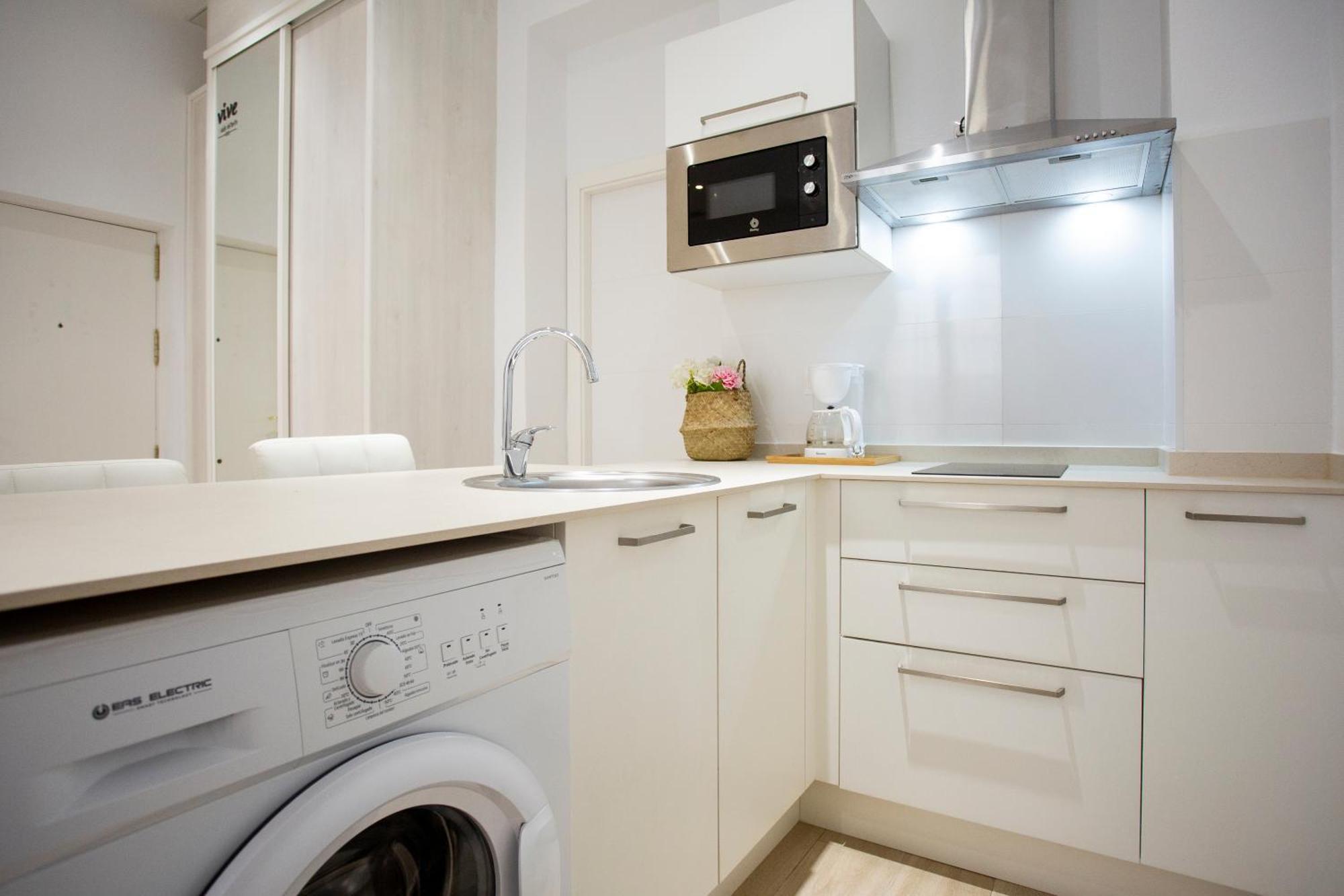 Wish Suite Cervantes Севилья Экстерьер фото